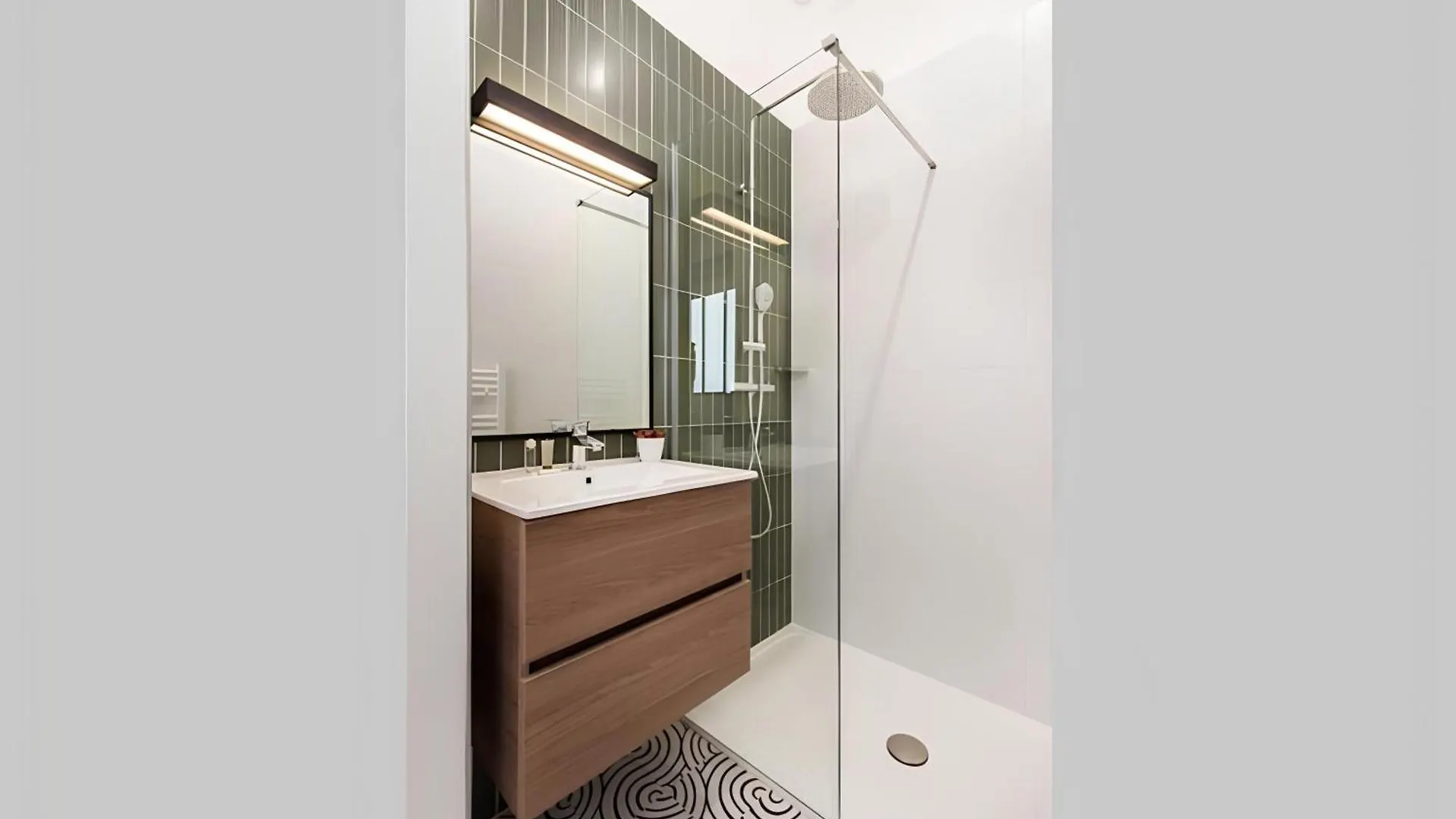 Appartement6P/New&Fullequipped/Nation/Fg Stantoine Paris Apartment